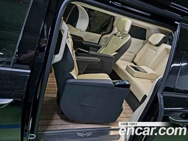 Kia Carnival 2024 — ფოტო 12/20