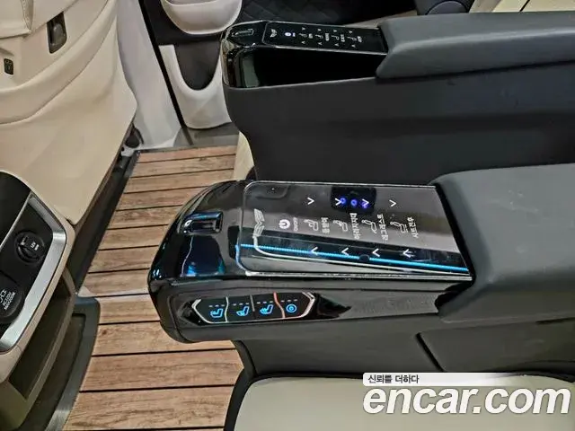 Kia Carnival 2024 — ფოტო 9/20
