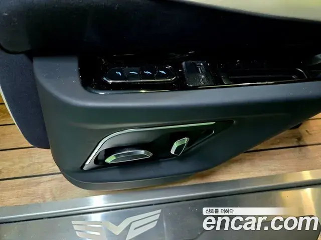 Kia Carnival 2024 — ფოტო 2/20