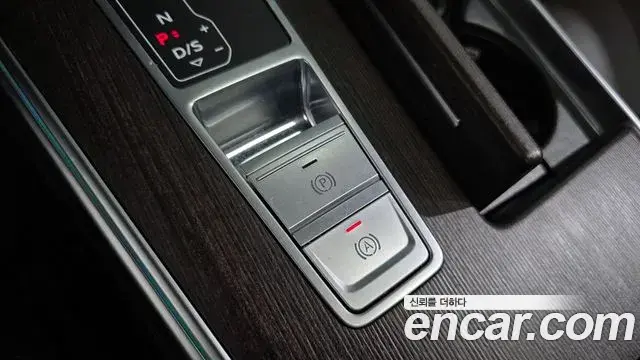Audi A7 2022 — Фото 17/20
