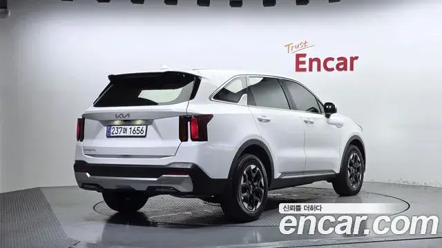Kia Sorento 2024 — Фото 2/20