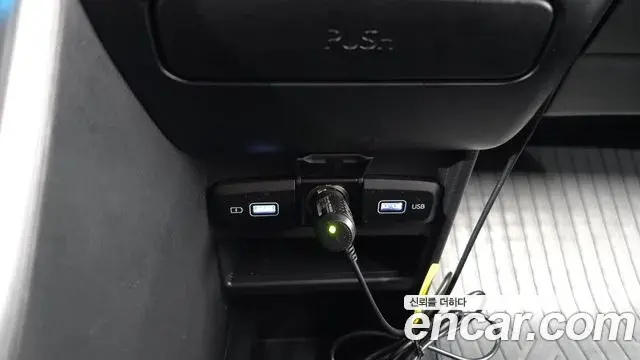 Hyundai Staria 2021 — Photo 13/20