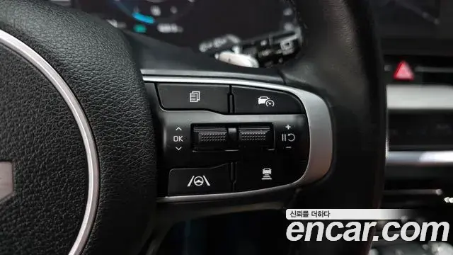 Kia Sportage 2023 — ფოტო 32/37