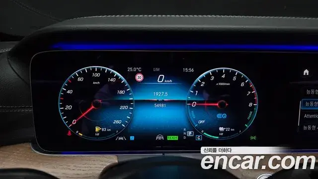 Mercedes-Benz E-Class 2021 — Фото 8/20