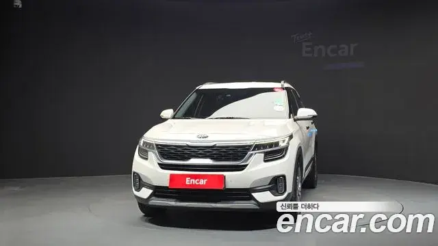 Kia Seltos 2020 — Фото 3/20