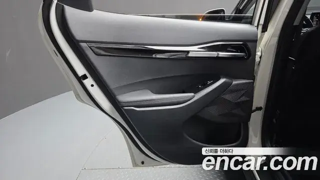 Kia Seltos 2020 — ფოტო 6/31