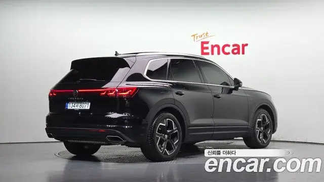 Volkswagen Touareg 2024 — Photo 16/37