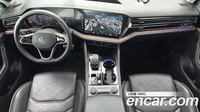 Volkswagen Touareg 2024 — Photo 14/37