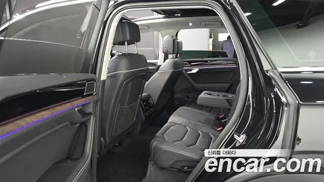 Volkswagen Touareg 2024 — Photo 25/37
