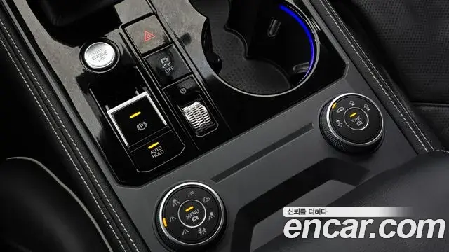 Volkswagen Touareg 2024 — Photo 7/37
