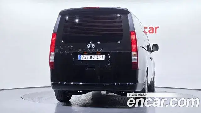 Hyundai Staria 2025 — Фото 3/20