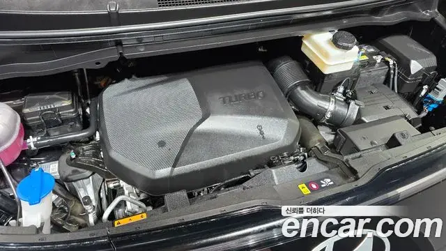 Hyundai Staria 2025 — Фото 5/20