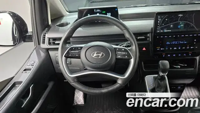 Hyundai Staria 2025 — Фото 12/20