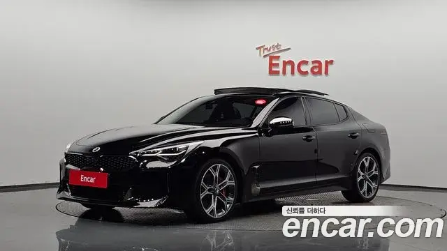 Kia Stinger 2019 — Photo 1/20