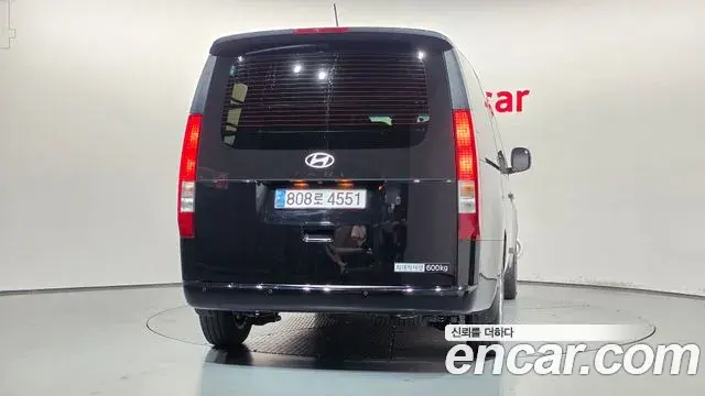 Hyundai Staria 2024 — Photo 4/20