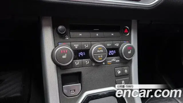 Land Rover Range Rover Evoque 2018 — Фото 17/20