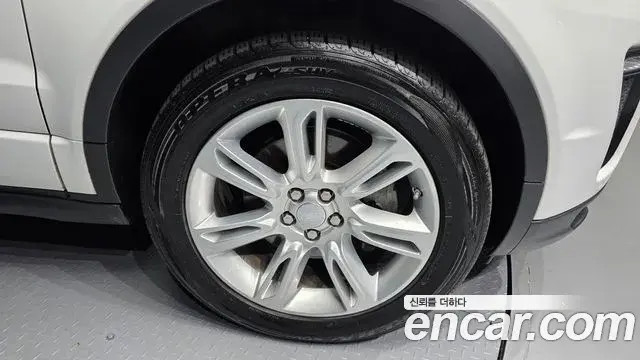 Land Rover Range Rover Evoque 2018 — ფოტო 7/30