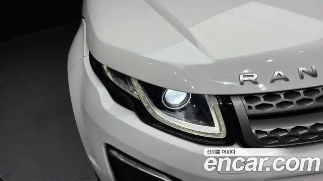 Land Rover Range Rover Evoque 2018 — ფოტო 10/30