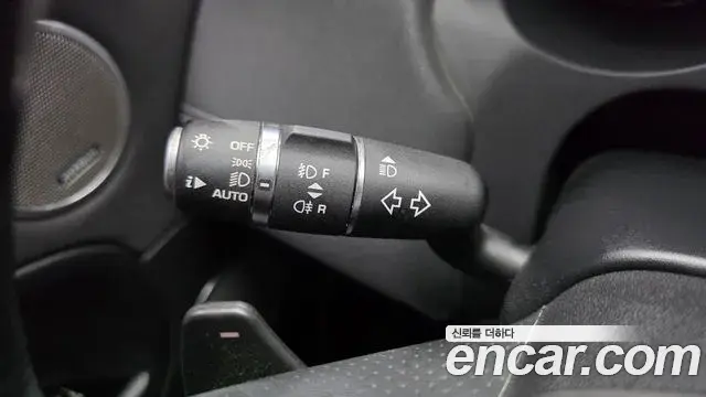 Land Rover Range Rover Evoque 2018 — ფოტო 8/30