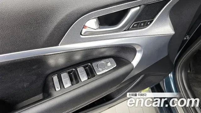 Genesis G70 2022 — Photo 35/37