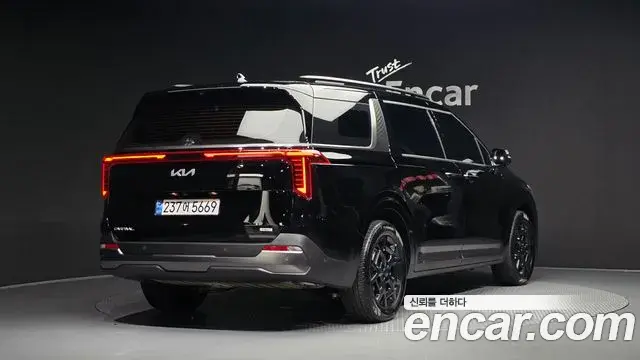 Kia Carnival 2024 — Photo 2/20