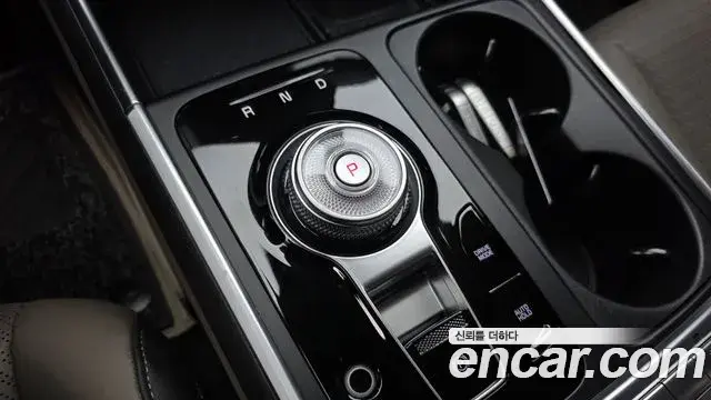 Kia Carnival 2024 — Photo 9/20
