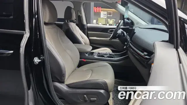 Kia Carnival 2024 — Photo 11/20