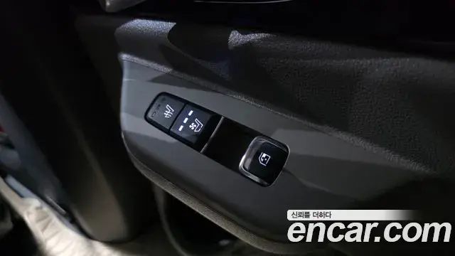 Kia Carnival 2024 — Photo 18/20