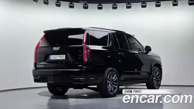 Cadillac Escalade 2022 — Photo 11/38
