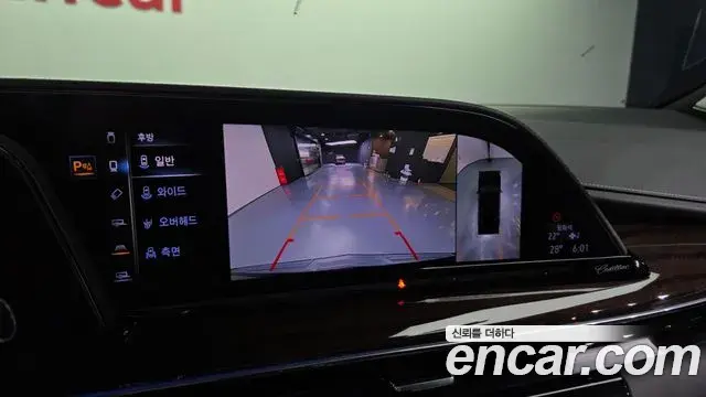 Cadillac Escalade 2022 — Photo 9/38