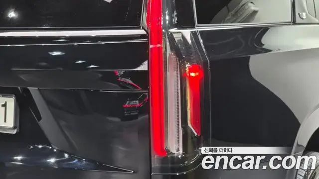 Cadillac Escalade 2022 — Photo 22/38
