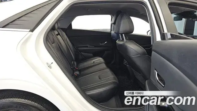 Hyundai Avante 2020 — Фото 12/20