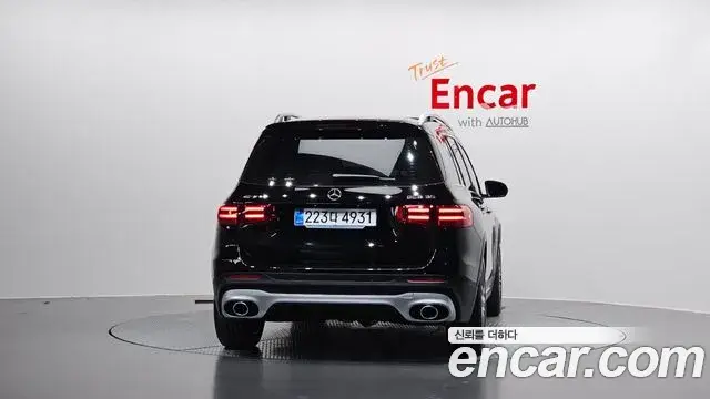 Mercedes-Benz GLB-Class 2025 — Photo 4/20