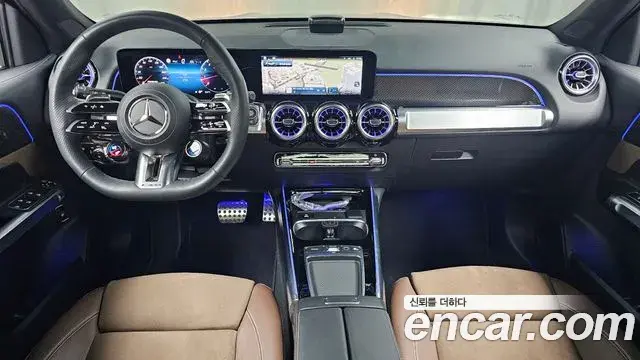 Mercedes-Benz GLB-Class 2025 — Photo 7/20