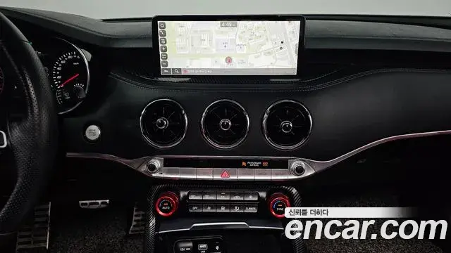 Kia Stinger 2022 — Фото 14/20