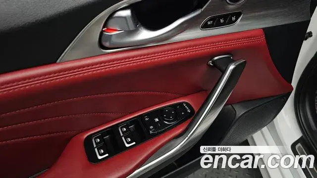 Kia Stinger 2022 — Фото 18/20