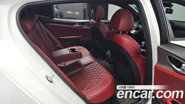 Kia Stinger Meister 2022 — Şəkil 20/35
