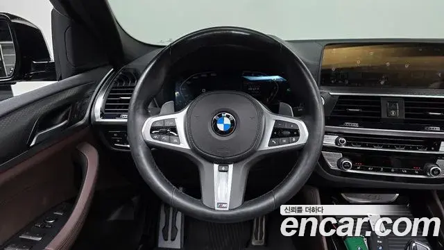 BMW X4 2020 — Фото 12/20