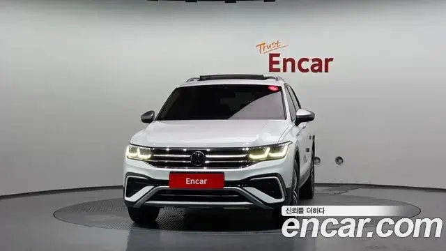 Volkswagen Tiguan Allspace 2023 — Photo 32/38