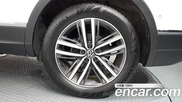 Volkswagen Tiguan Allspace 2023 — Photo 22/38