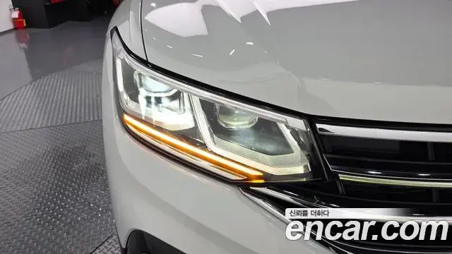 Volkswagen Tiguan Allspace 2023 — Photo 27/38
