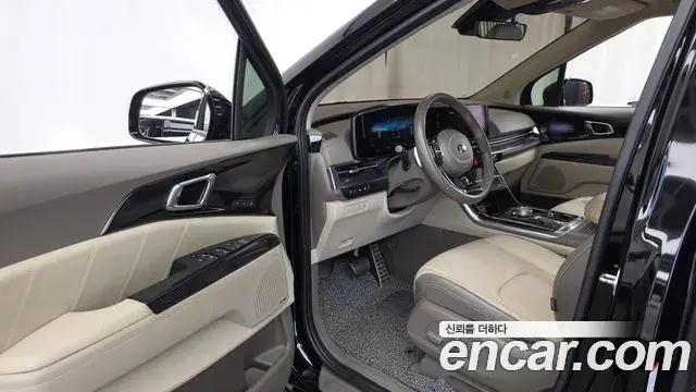 Kia Carnival 2021 — Фото 10/20