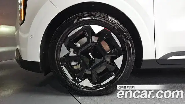 Kia Carnival 2025 — Photo 5/20