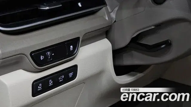 Kia Carnival 2025 — Photo 13/20