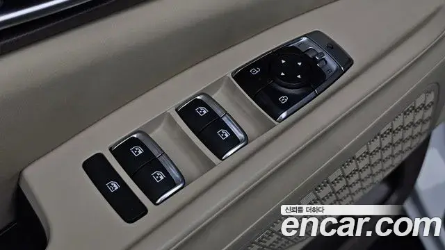 Kia Carnival 2025 — Photo 19/20