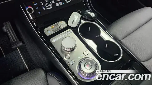 Genesis GV70 2025 — Şəkil 4/31