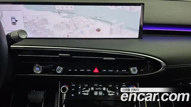 Genesis GV70 2025 — Şəkil 16/31
