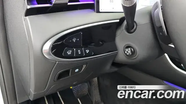 Genesis GV70 2025 — Şəkil 13/31