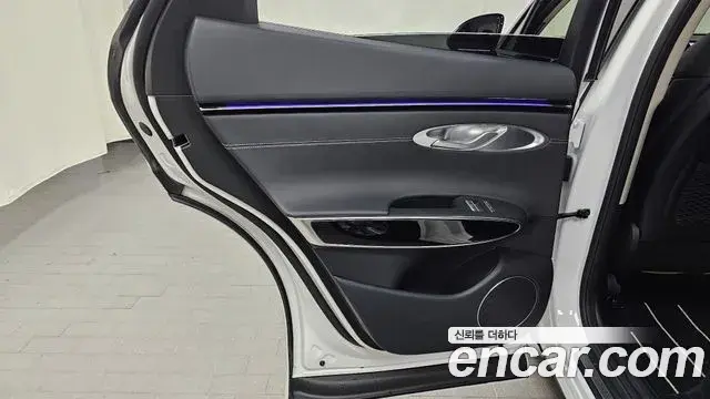 Genesis GV70 2025 — Şəkil 23/31