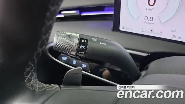 Genesis GV70 2025 — Şəkil 25/31